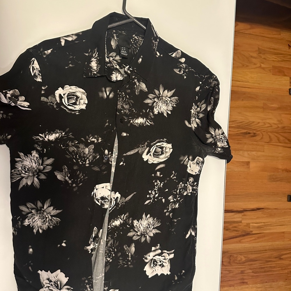 Men’s floral h&m long sleeve shirt